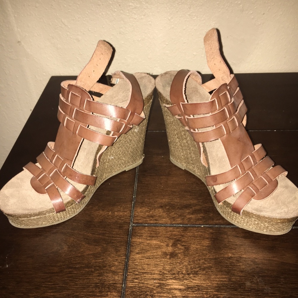 Mia Wedges Size 6.5